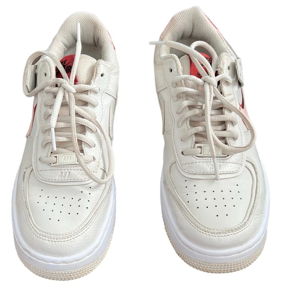 Air Force 1 womens - Picture 2 of 5